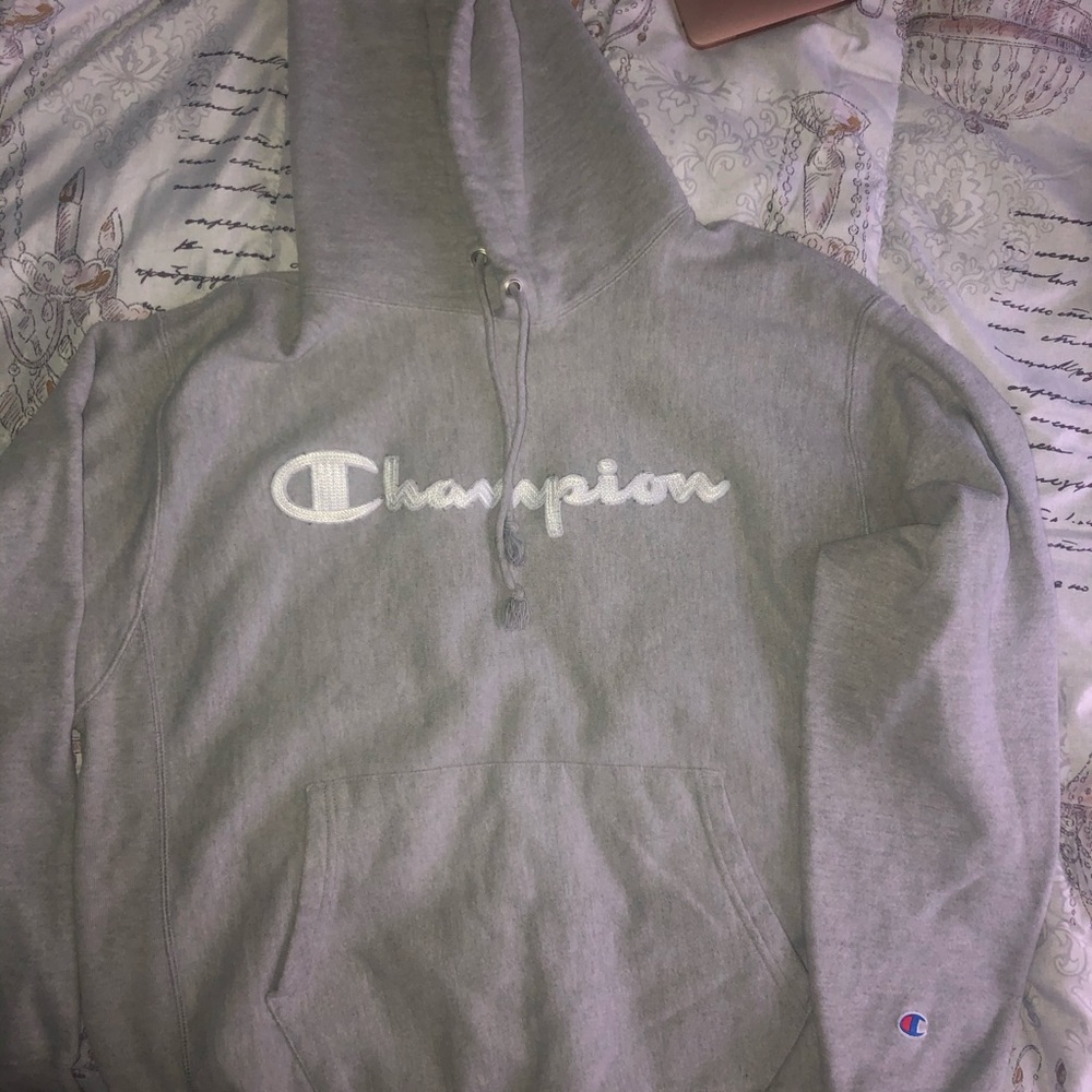 grey hoodie